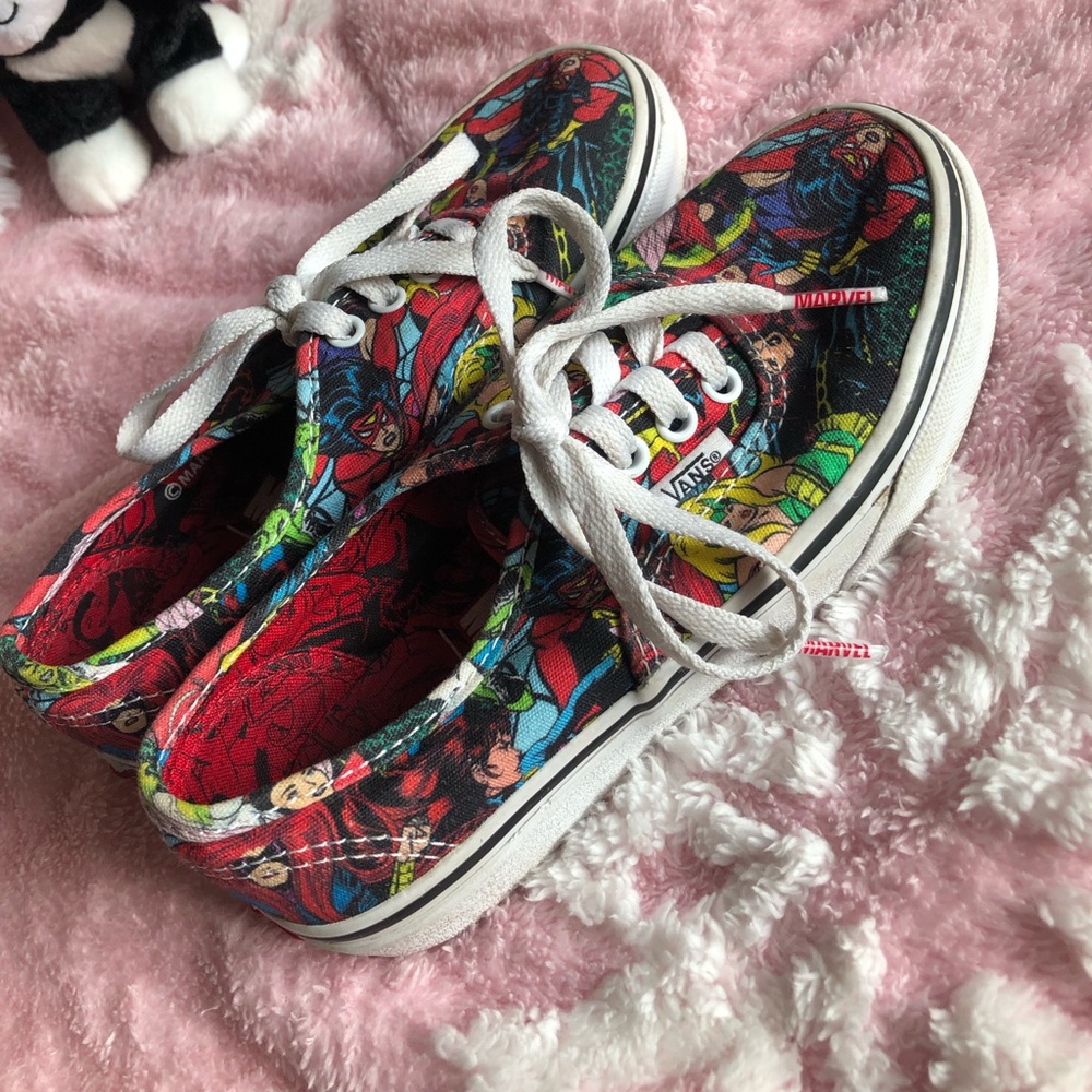 MARVEL VANS